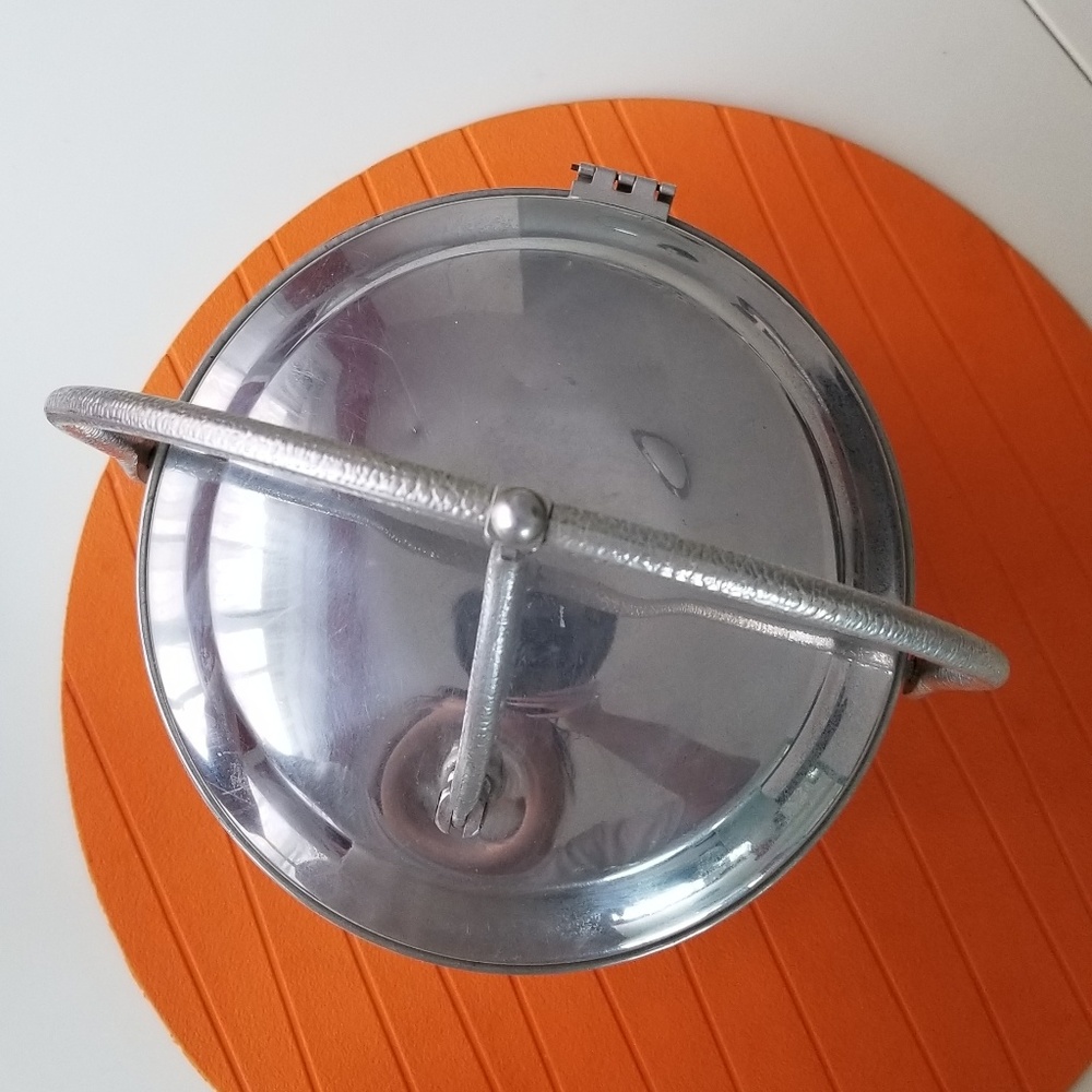 Vintage ice cube holder - Picture 3 of 6
